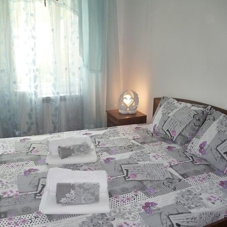 Guest House Elena Makhinjauri Esterno foto