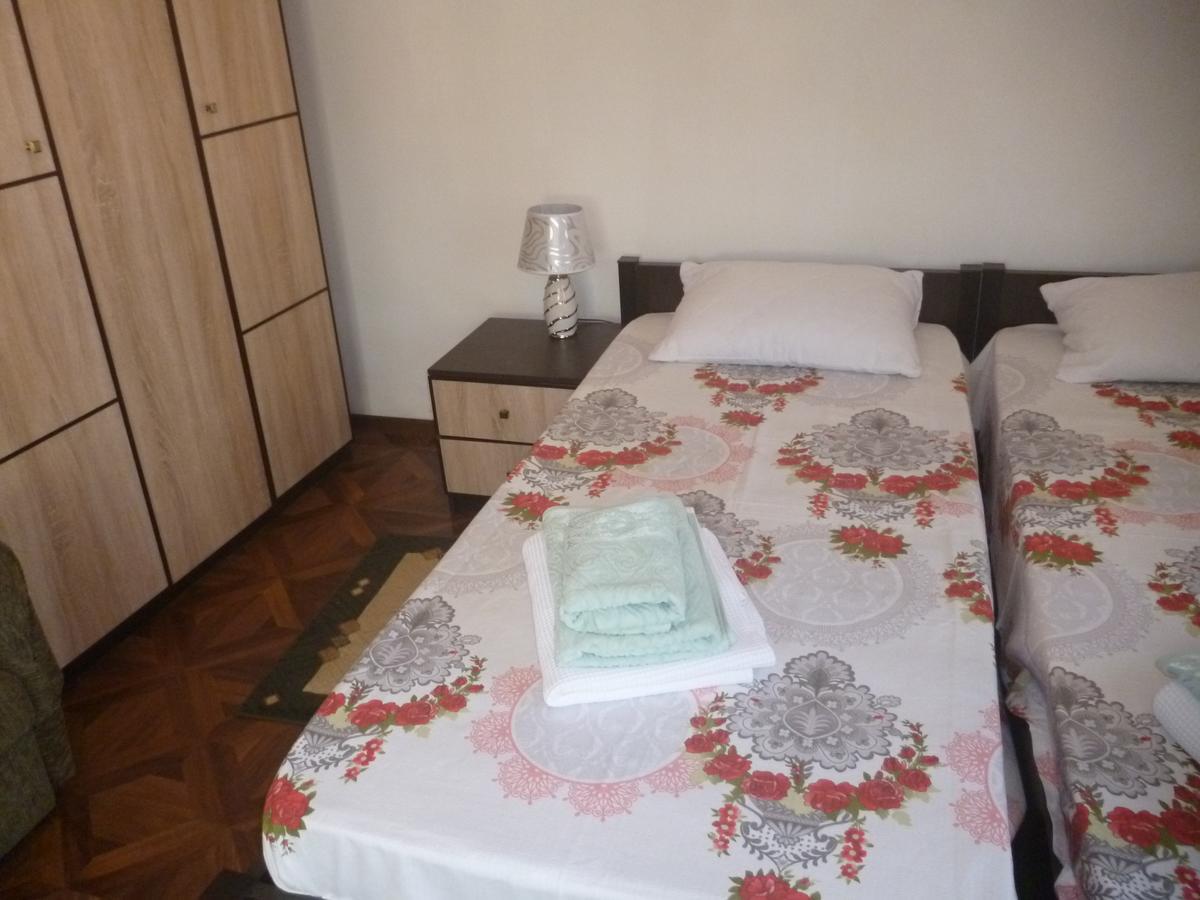 Guest House Elena Makhinjauri Esterno foto