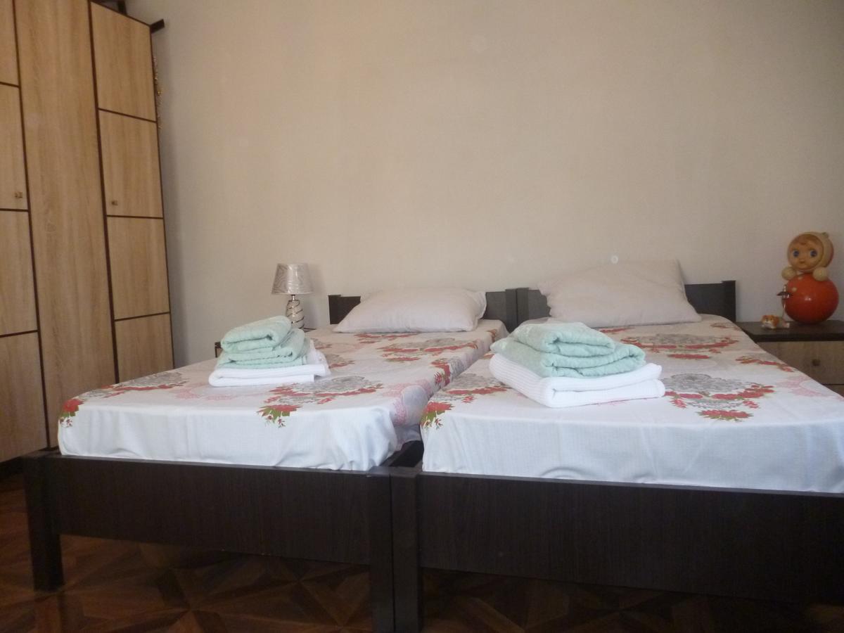Guest House Elena Makhinjauri Esterno foto